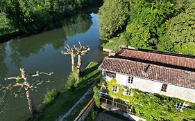 Le Gué Renard-un Balcon Sur La Charente